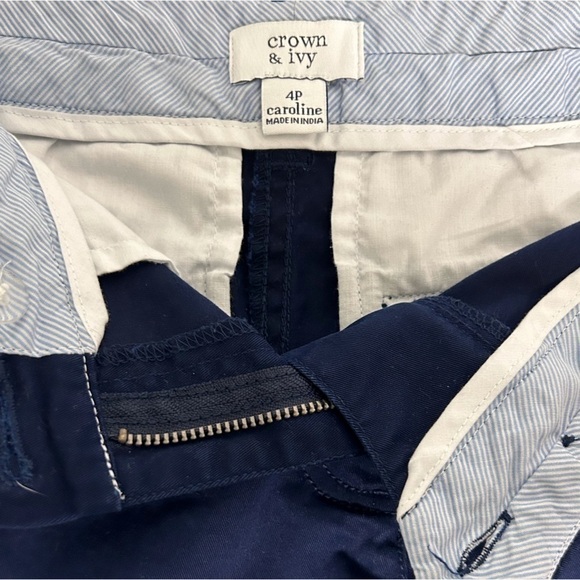 Crown & Ivy Women’s Short Caroline Button/Zip Navy Chino Size-4P EUC - Picture 4 of 5